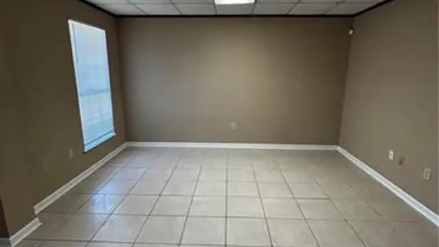 742 I-10 Service Rd Unit #E thumbnail 2