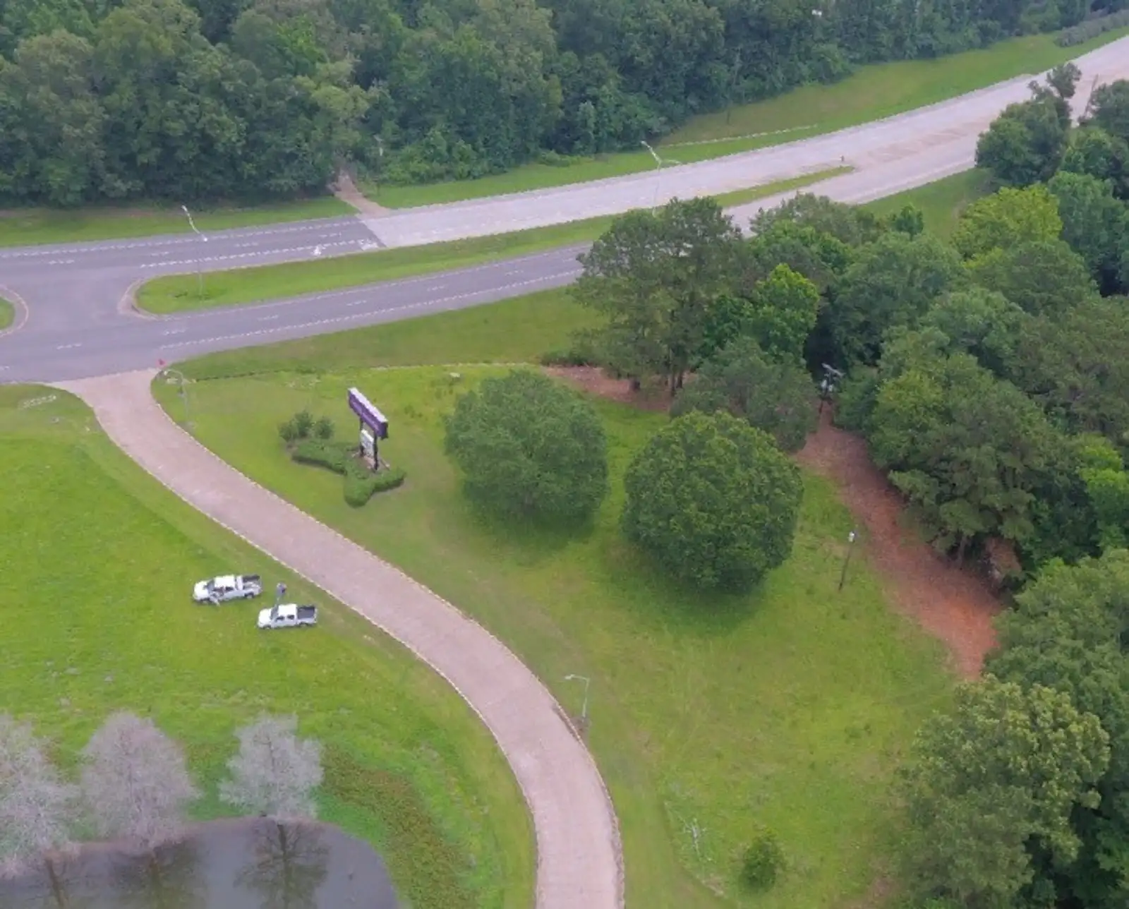 2.05+/- ac. Highway 61
