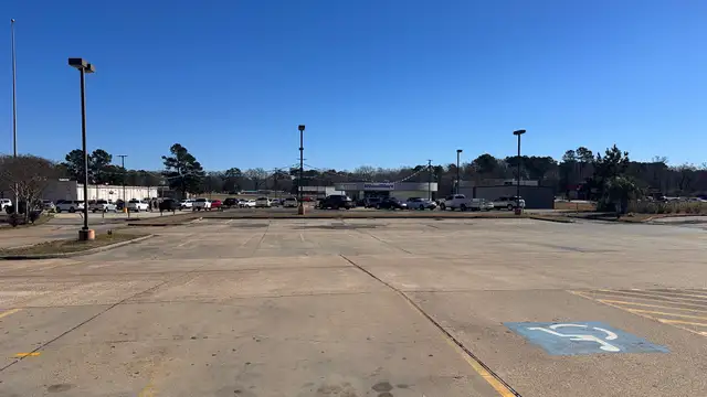 2501 McRae Rd Unit B thumbnail 3