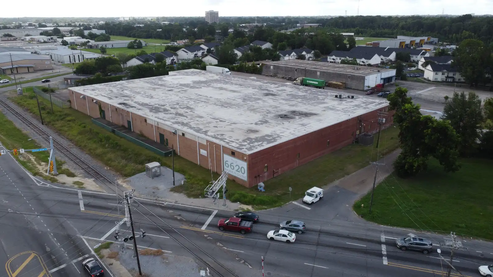 Lease Space - 6620 Greenwell Springs Rd