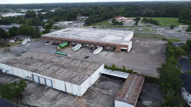 Lease Space - 6620 Greenwell Springs Rd thumbnail 3