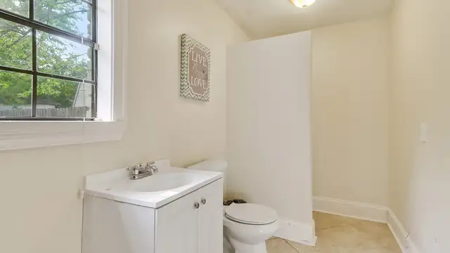 7450 Antioch Rd thumbnail 2