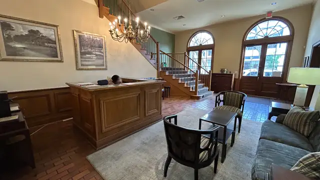 Executive Office Suites with Parking thumbnail 3