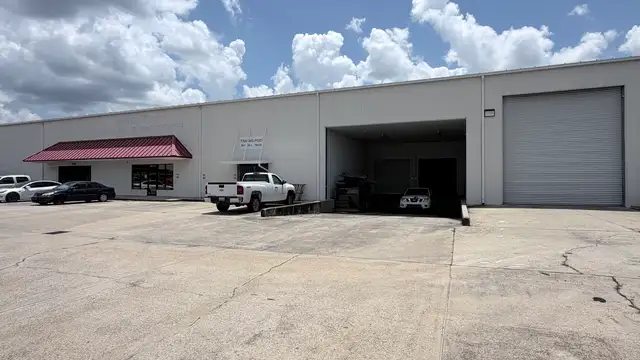 Restaurant ,Medical & Commercial Baton Rouge Trading Post thumbnail 2