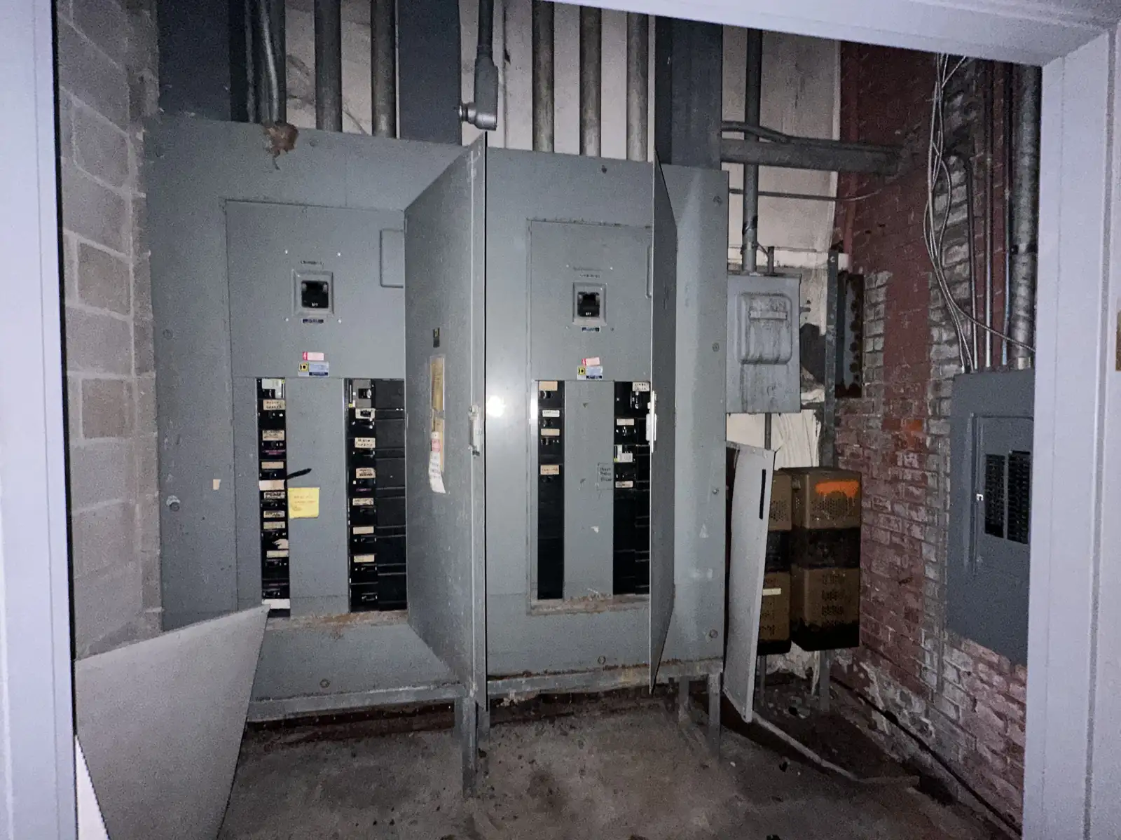 200 Lameuse St image 10