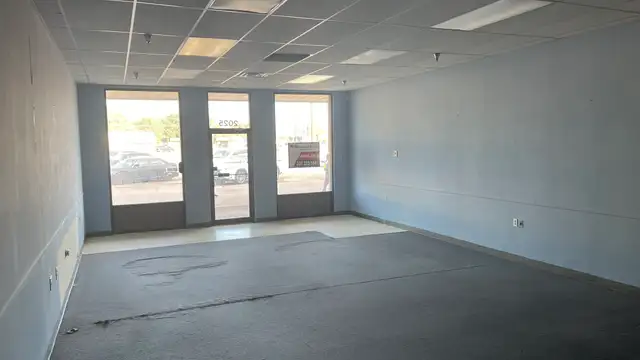 Suite 2025 - Parkway Plaza thumbnail 5
