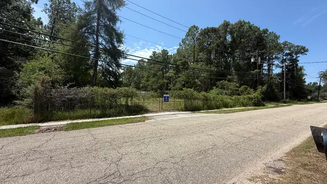 Land with I-2 Zoning 2.7 acres Ben Thomas Rd. Slidell, LA thumbnail 3