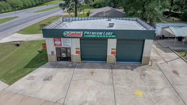 6101 Monroe Hwy A thumbnail 2