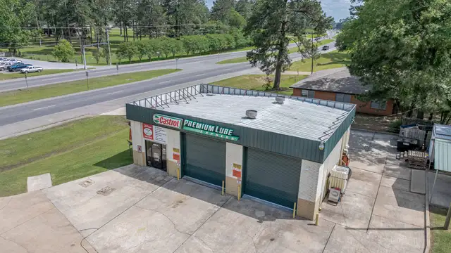 6101 Monroe Hwy A thumbnail 3