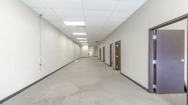 Office/Retail Space thumbnail 3