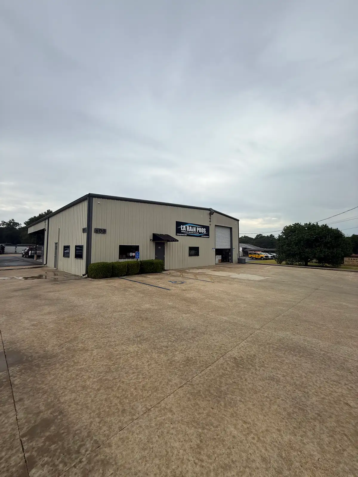 4,800 SF Industrial Building with Office Space