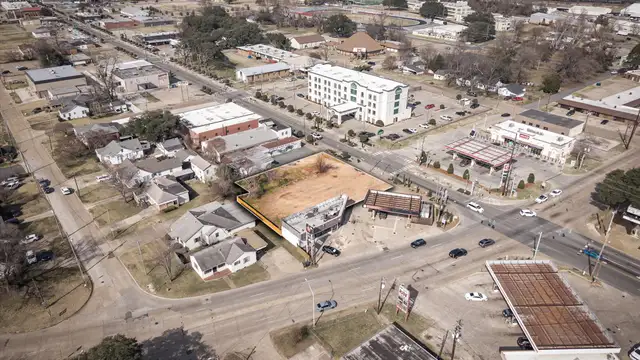1230 Barksdale Blvd thumbnail 3