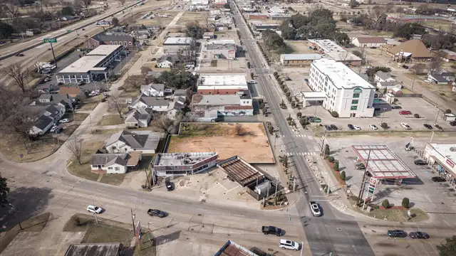 1230 Barksdale Blvd thumbnail 4