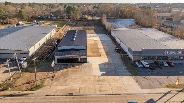 Affordable Mechanix Building thumbnail 4