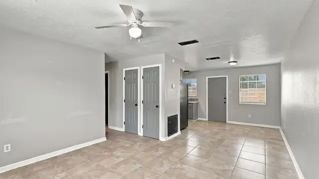 925 W 4th St thumbnail 5