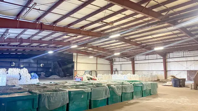 ±19,656 SF OFFICE/WAREHOUSE WITH DOCK HIGH ACCESS thumbnail 4