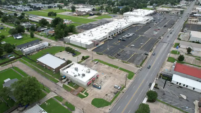 2950 Ryan St thumbnail 3