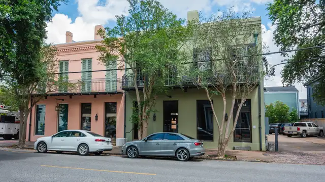 1602A Prytania image