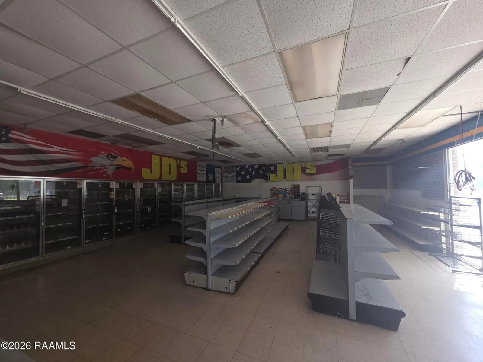 106 St Charles St image 11