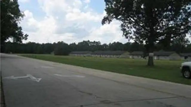 1.37 AC N Oaks Dr thumbnail 3