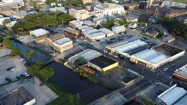 7809 Main Street thumbnail 2