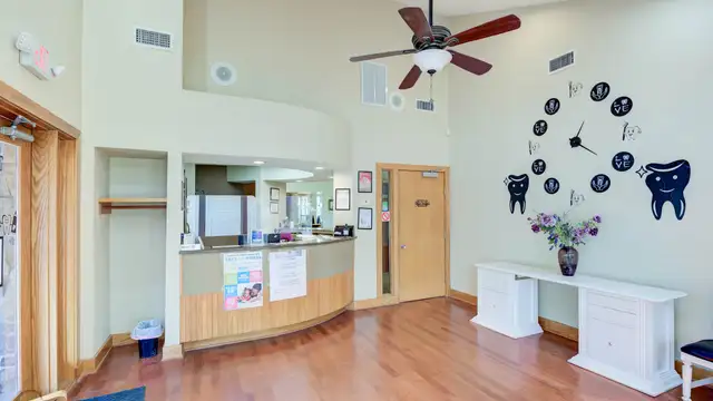 7101 Pines Rd thumbnail 5