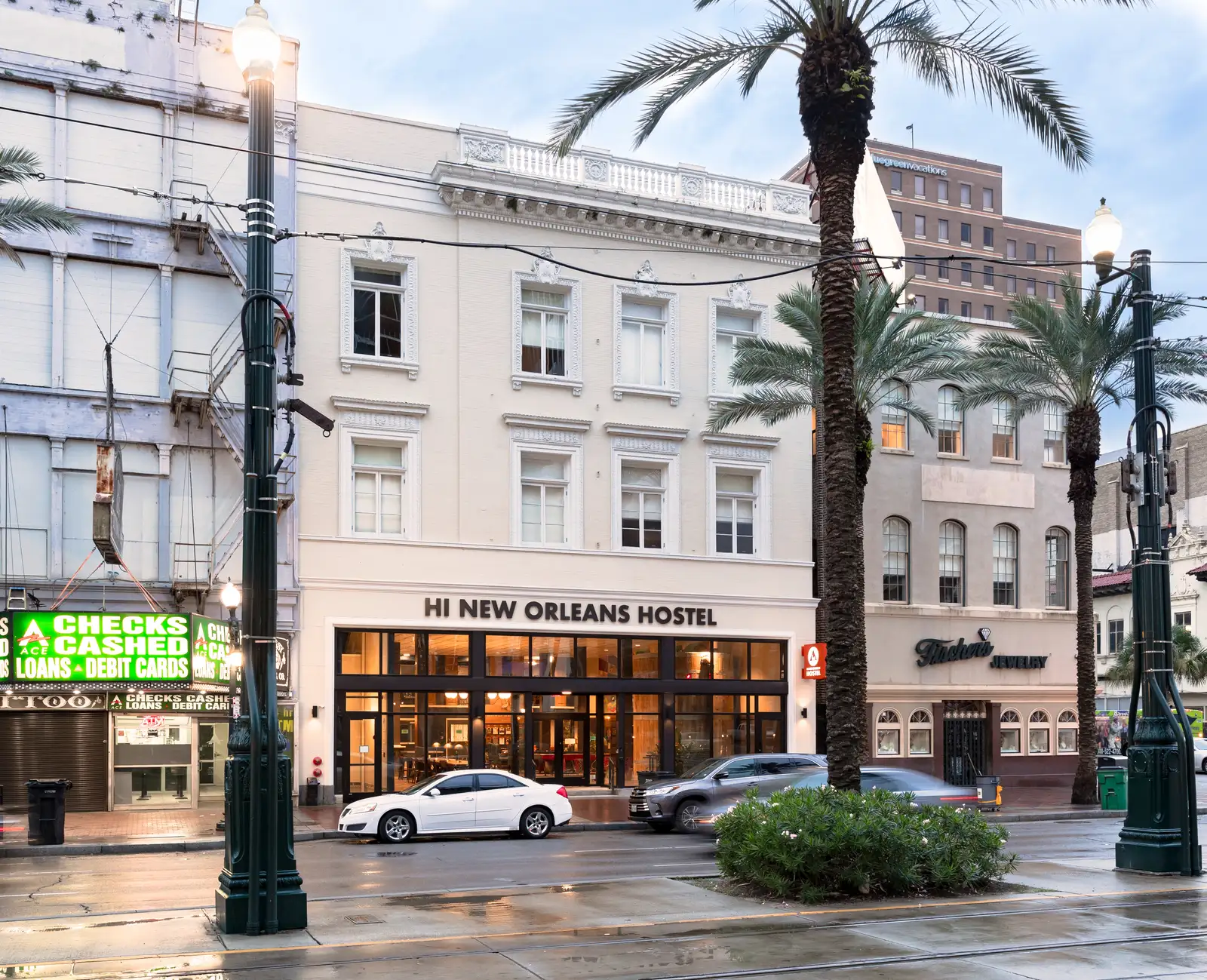 1028 CANAL ST - LEASEHOLD INTEREST FOR SALE (HI NEW ORLEANS HOSTEL)