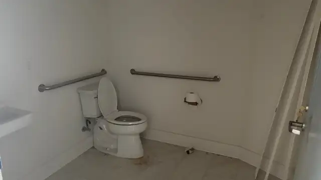 Professional Retail Spaces thumbnail 3