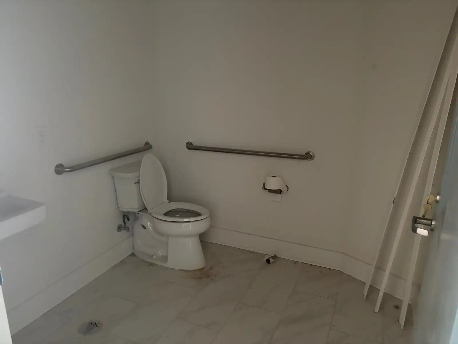 Professional Retail Spaces image 3
