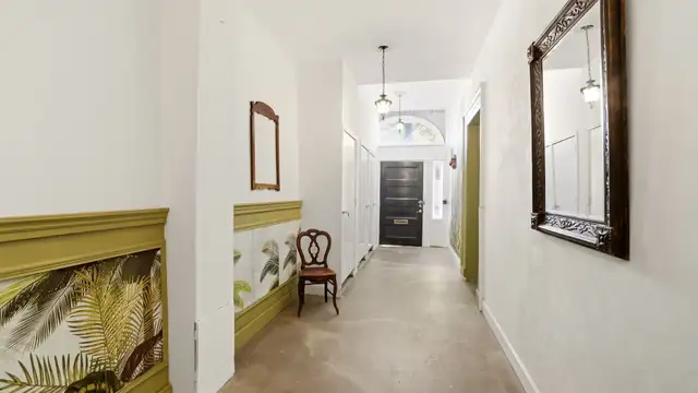 620 Julia St thumbnail 3