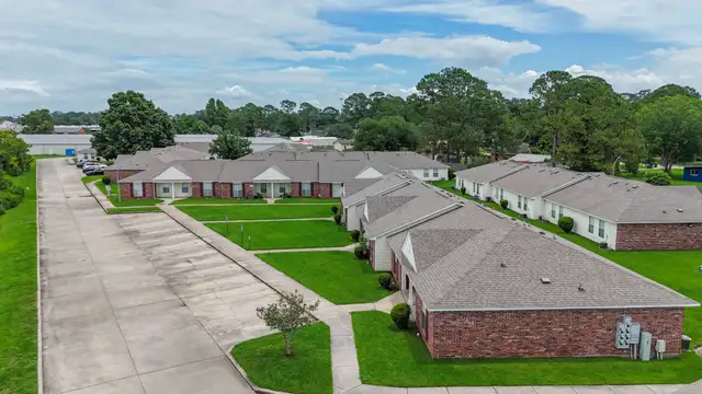 Cherrybrook Apartments | 74-Unit Garden-Style Community | New Iberia, LA thumbnail 5