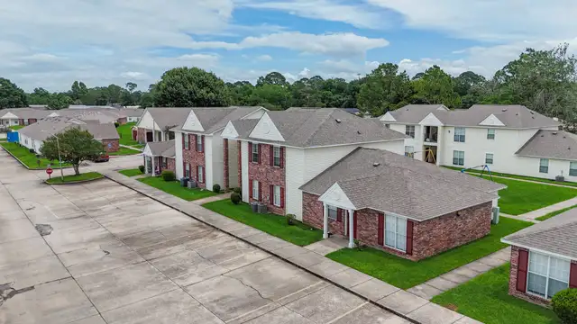 Cherrybrook Apartments | 74-Unit Garden-Style Community | New Iberia, LA thumbnail 4
