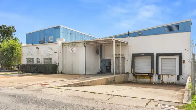 5900 S Front St thumbnail 3