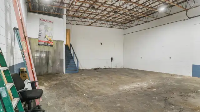 5900 S Front St thumbnail 5