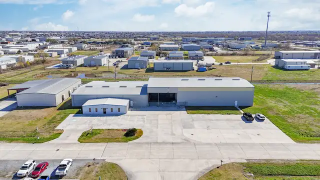 359 Equity Blvd thumbnail 3