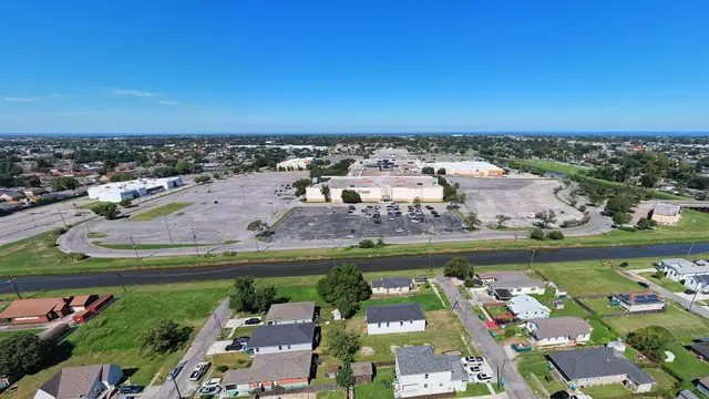 Exceptional Development Opportunity | Former Esplanade Mall thumbnail 4