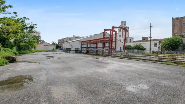 2543 Perdido St thumbnail 4
