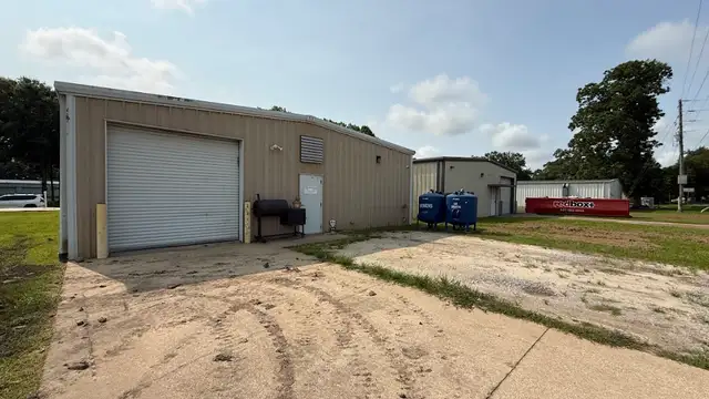 205 Four Park Rd thumbnail 4