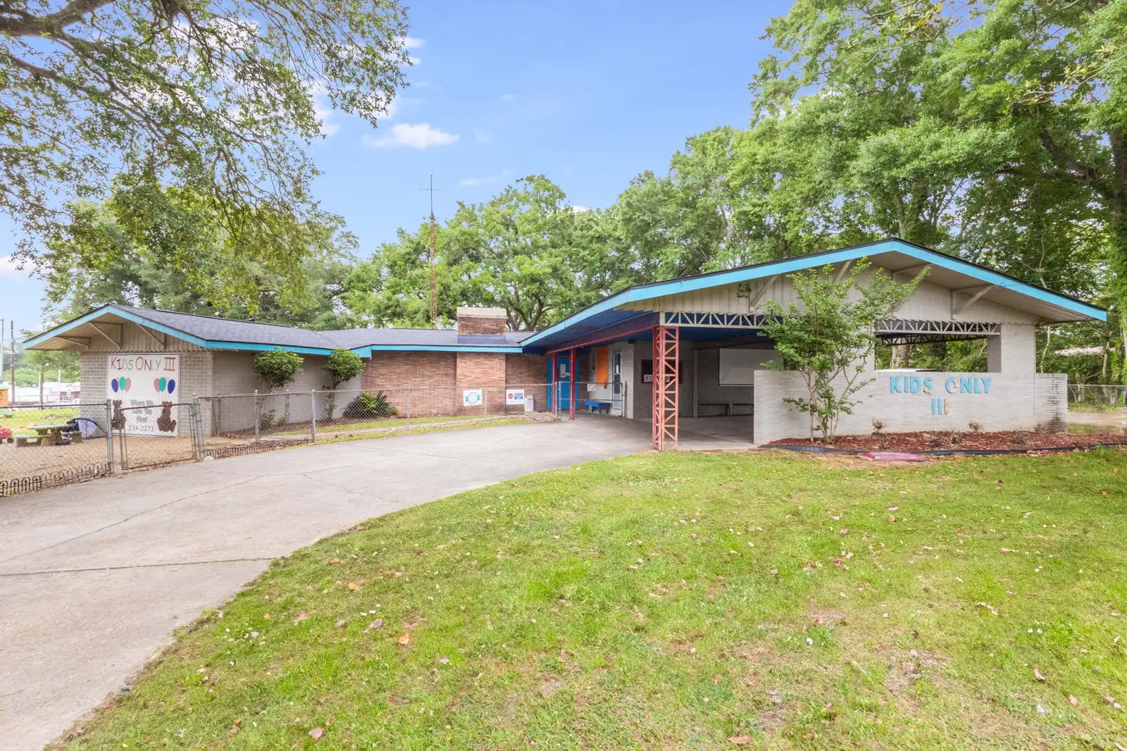 224 Julian Cir