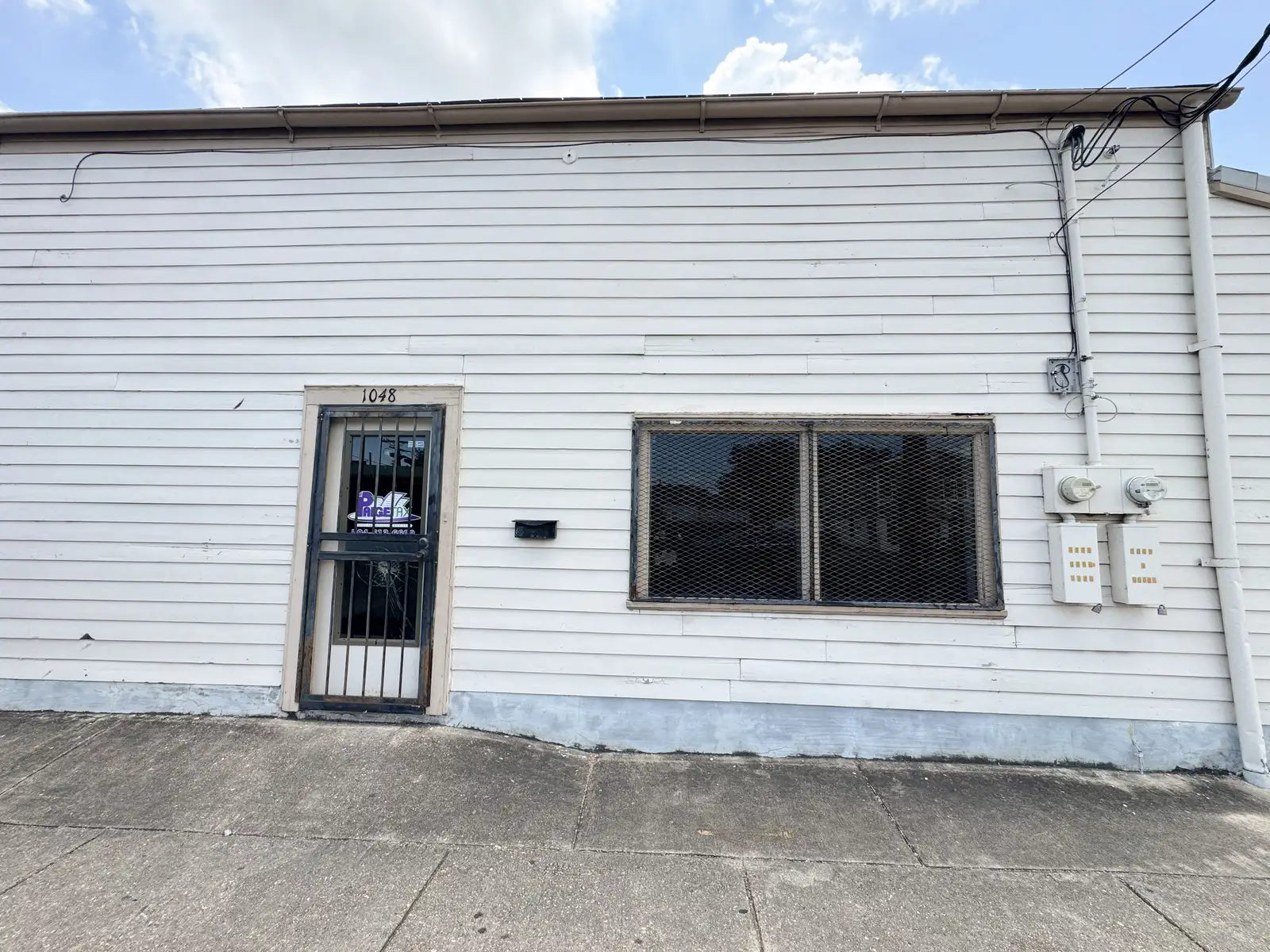 1048 N Broad St