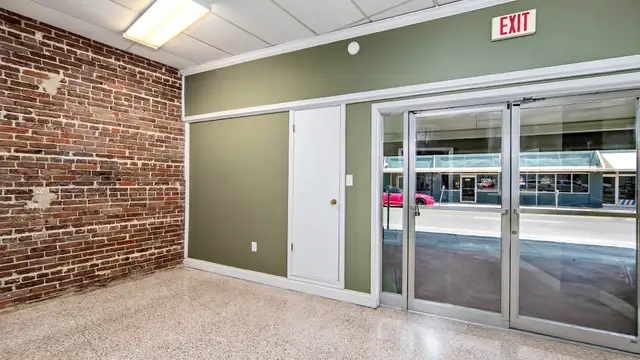7816 Main St thumbnail 5