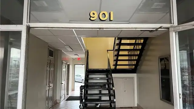 Suite 207 - Prime Veterans Blvd Office Space thumbnail 4