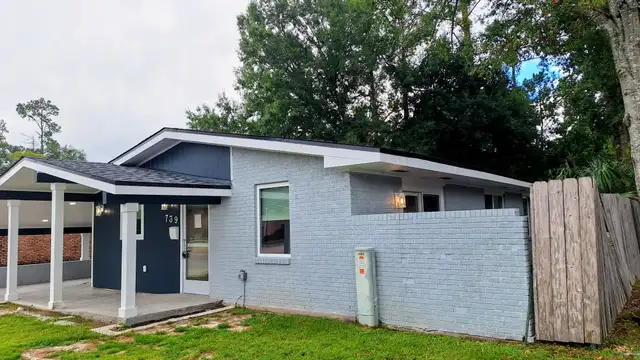 739 Gause Blvd thumbnail 3