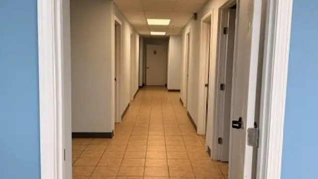 618 Jefferson Blvd thumbnail 3