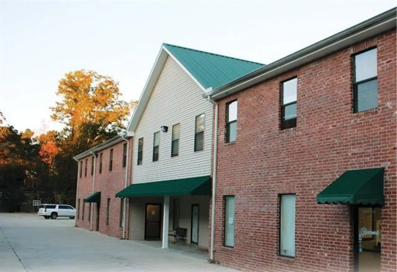 Office Space Conveniently Located