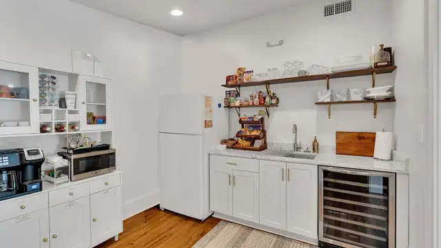 8438 Oak St thumbnail 5