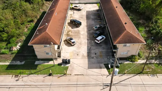 Turn Key 12 Unit Apartment Complex For Sale thumbnail 2