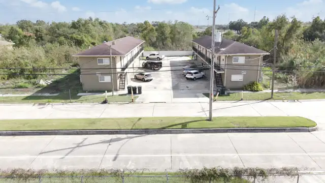 Turn Key 12 Unit Apartment Complex For Sale thumbnail 5