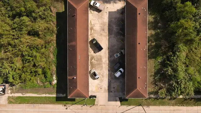 Turn Key 12 Unit Apartment Complex For Sale thumbnail 4