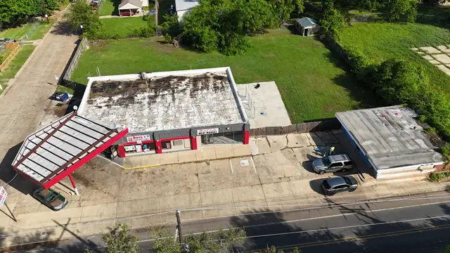 2920 Monroe St thumbnail 2